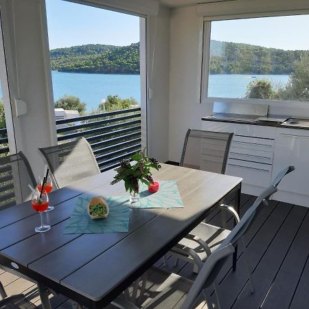 Mobile Home Tina Tisno Buitenkant foto
