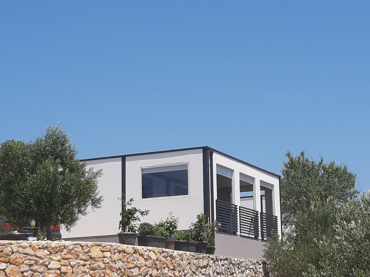 Mobile Home Tina Tisno Buitenkant foto