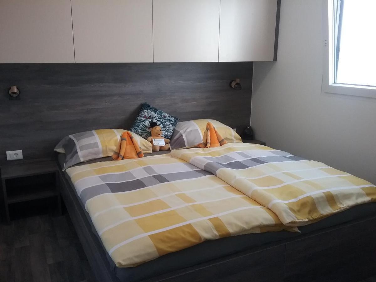 Mobile Home Tina Tisno Buitenkant foto